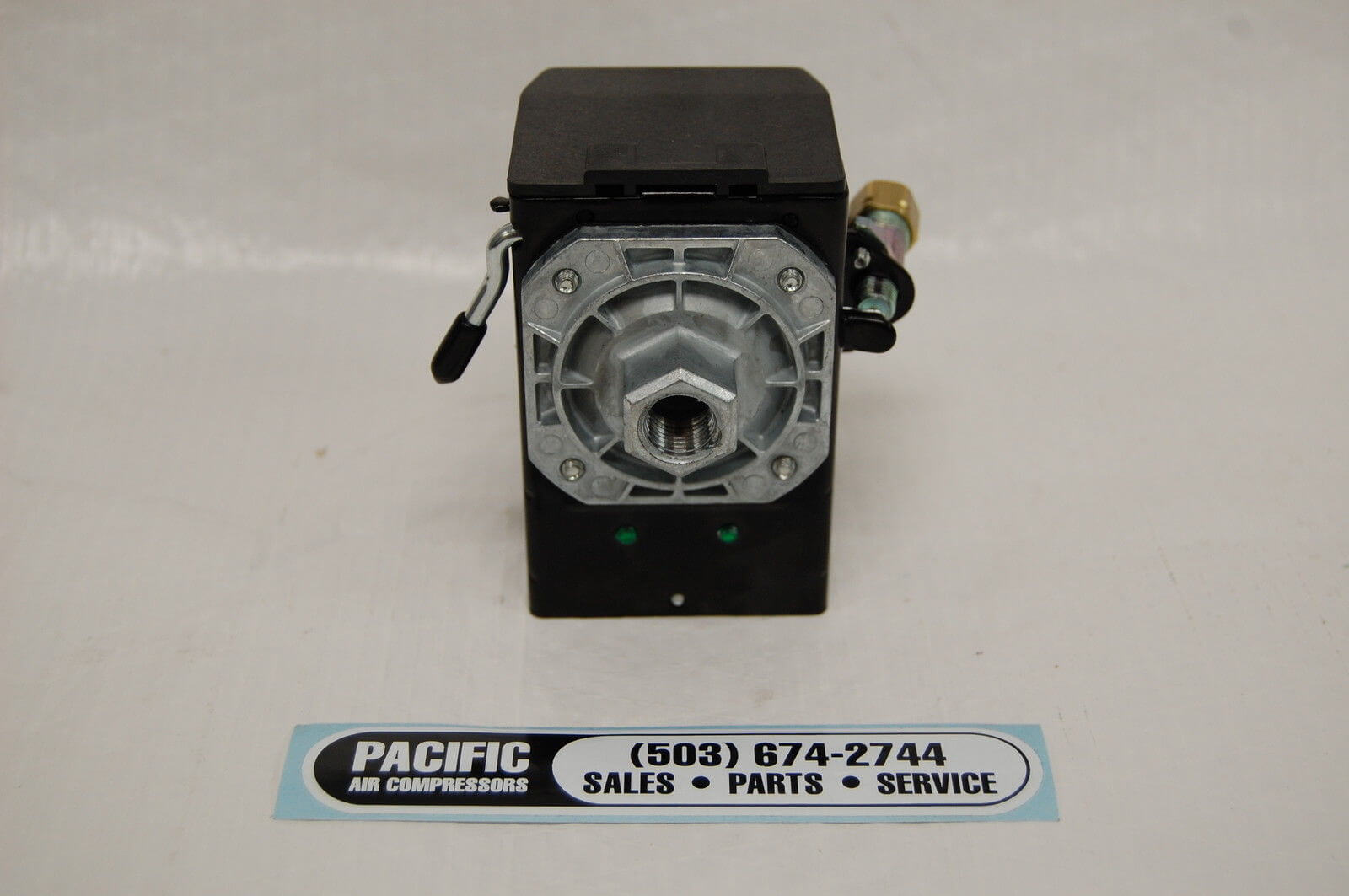 CW2075-30 CAMPBELL HAUSFELD PRESSURE SWITCH SINGLE PORT ADJUSTABLE UNLOADER - Image 4